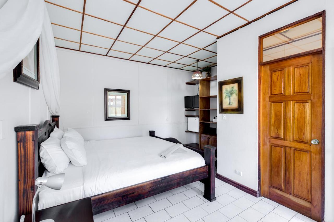 Hotel Poseidon جاكو المظهر الخارجي الصورة